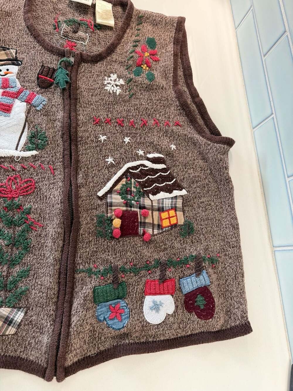 Women's Brown Embroidered Christmas Holiday Zip-Up Sweater Vest XL